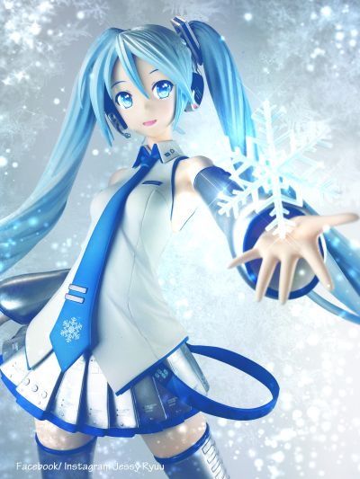 B-style 虚拟歌手系列01 初音未来 雪未来