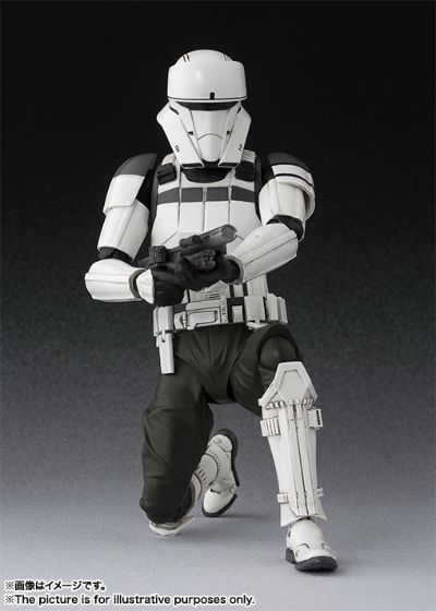 S.H.Figuarts 战斗突击坦克指挥官