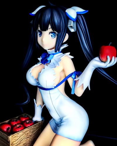 期待在地下城邂逅有错吗  赫斯缇雅