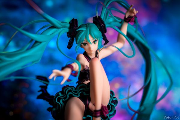 VOCALOID角色系列01 初音未来 mebae