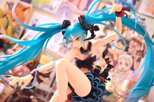 VOCALOID角色系列01 初音未来 mebae