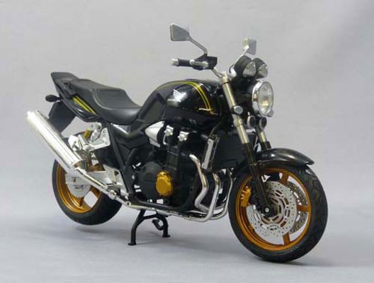 1/12 完成品バイク ホンダ CB1300 SUPER FOUR