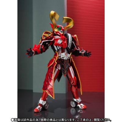 S.H.Figuarts  驰骑外传：假面骑士马赫 / 假面骑士心骑 假面骑士心骑 奇迹型