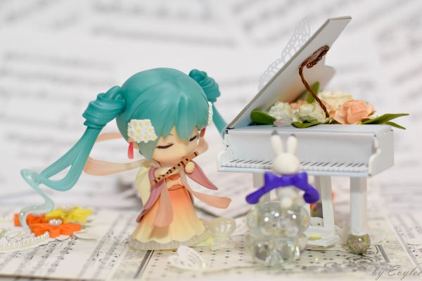 粘土人 #380 初音未来 & 兔子・雪根 雪版本2014