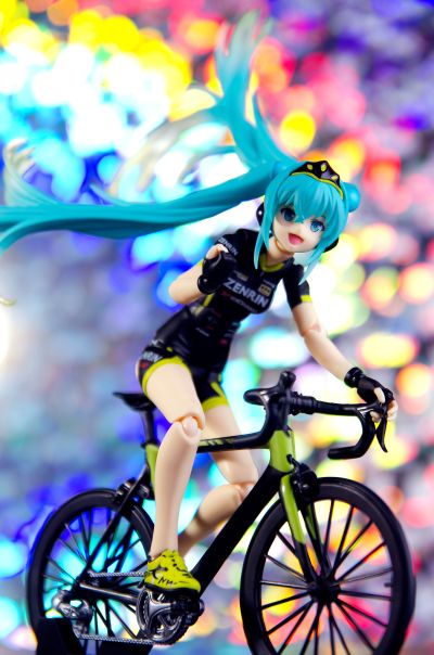 figma #307 GSR 初音未来 赛车2015 TeamUKYO应援Ver.