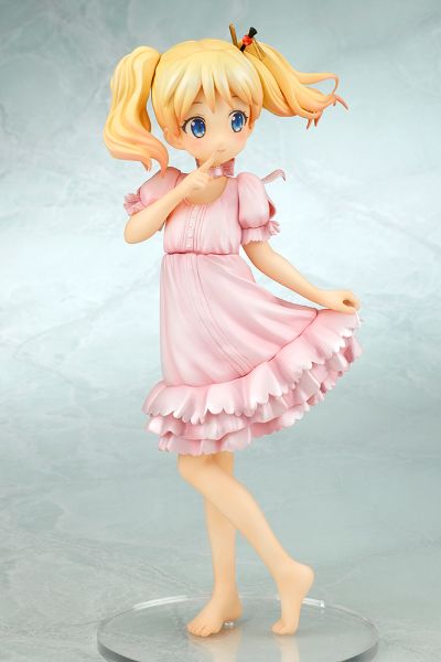 爱丽丝·卡塔雷特 连衣裙风格 乳白粉红