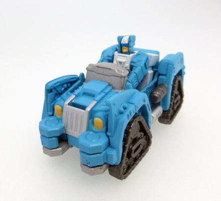 变形金刚レジェンズ LG39 ブ莲伊恩ストーム