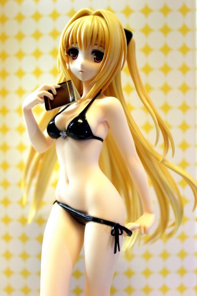 金色暗影 泳装版