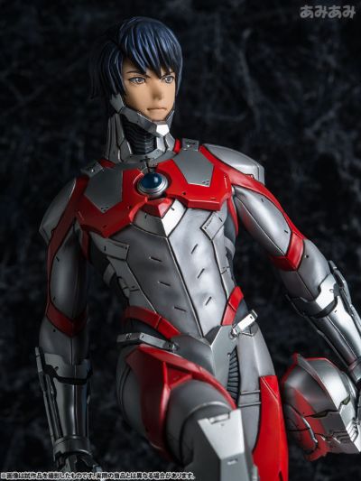 ULTRAMAN 1/6比例・スタチュー