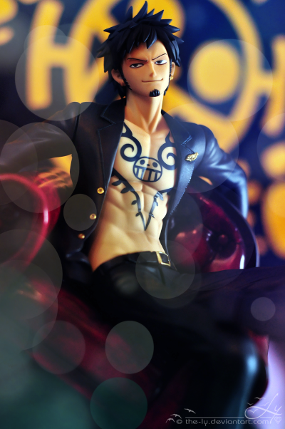 ExcellentModel 海贼王 	特拉法尔加·罗