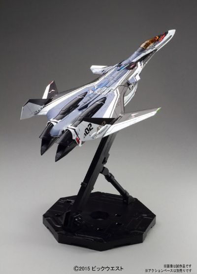 超时空要塞Δ VF-31F 齐格飞 (梅萨‧伊雷弗尔特机)