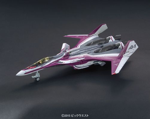超时空要塞Δ 1/72 VF-31C 齐格フリード(ミラージュ・ファリーナ・ジーナス机)