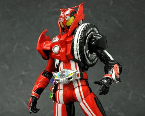 S.H.Figuarts 假面骑士驰骑 假面骑士驰骑 特莱多隆型