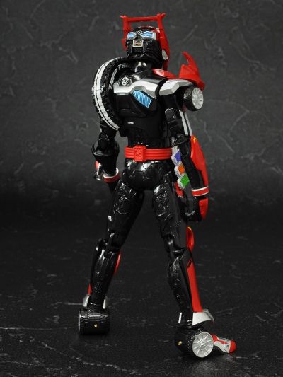 S.H.Figuarts 假面骑士驰骑 假面骑士驰骑 特莱多隆型