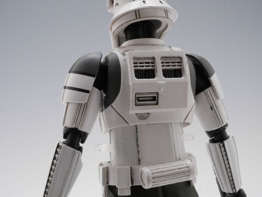 S.H.Figuarts 战斗突击坦克指挥官