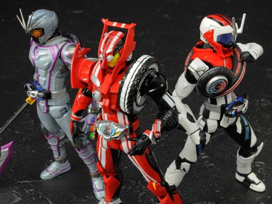 S.H.Figuarts 假面骑士驰骑 假面骑士驰骑 特莱多隆型