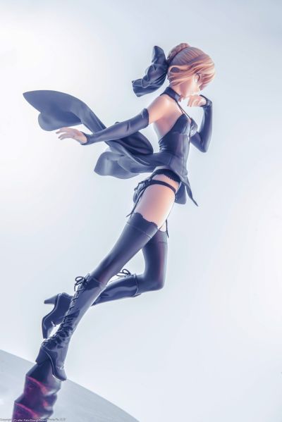 命运-冠位指定 阿尔托莉雅・潘德拉贡[Alter] 礼服版