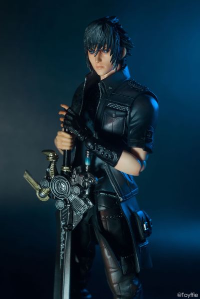 PlayArts改 最终幻想XV 诺克提斯