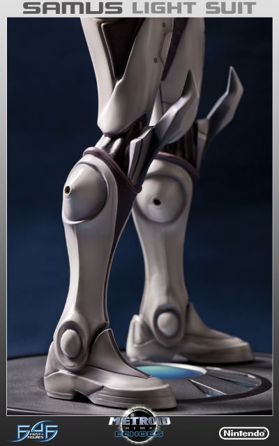 メトロイドプライム2 ダーク回音 サムス・アラン Light Suit Exclusive 