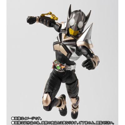 S.H.Figuarts(真骨雕制法) 假面骑士甲斗王 假面骑士拳蝗