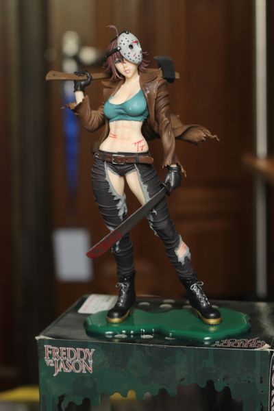 恐怖美少女  弗莱迪大战杰森 女体化  杰森·沃赫斯