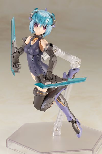 机甲少女 魔鹫