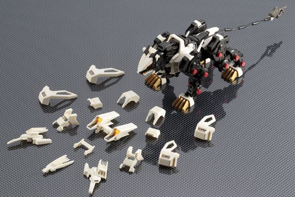 ZA(ZOIDS AGGRESSIVE) 1/100 零式长牙狮 可动手办[寿屋]《発売済・在库品》