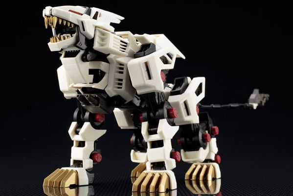 ZA(ZOIDS AGGRESSIVE) 1/100 零式长牙狮 可动手办[寿屋]《発売済・在库品》