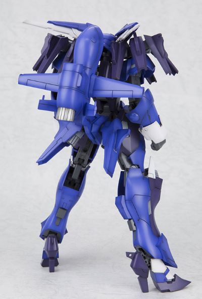 骨装机兵 SA-17s 轻风刺剑：RE