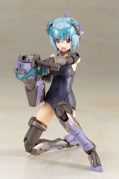 机甲少女 魔鹫