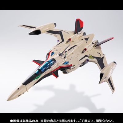 DX 超合金 超时空要塞30 银河を繋ぐ歌声 YF-29デュランダルバルキリー イサム机 