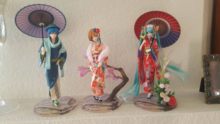 VOCALOID MEIKO 花色衣