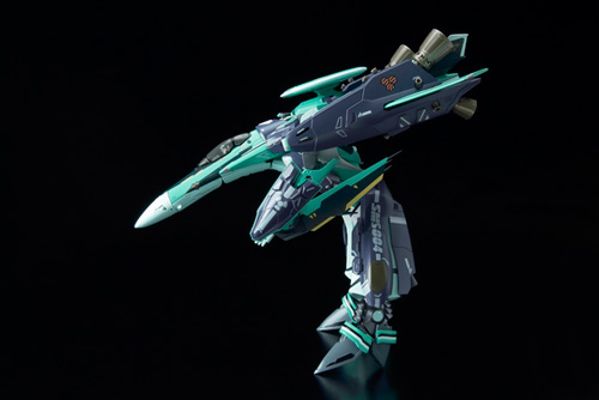 DX 超合金 超时空要塞F RVF-25スーパーMessiah Valkyrie 
