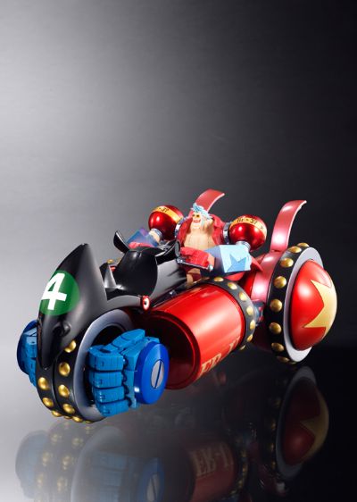 超合金魂 GX-63 海贼王 弗兰奇坦克5号&弗兰奇&弗兰奇将军&クロサイFR-U4号&乔巴