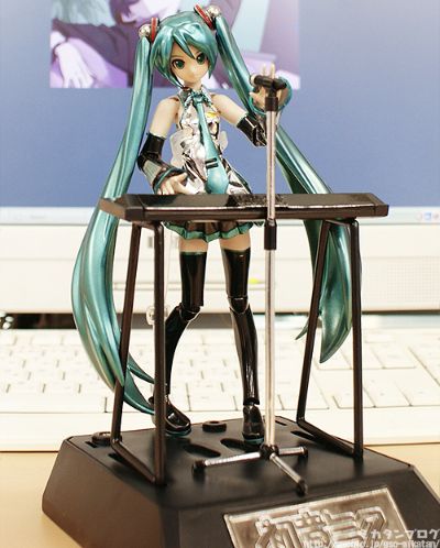 超合金 VOCALOID 初音未来 