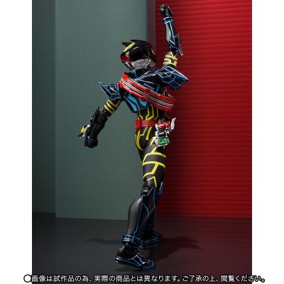 S.H.Figuarts  剧场版 假面骑士驰骑: SURPRISE FUTURE  假面骑士驰骑 特殊型号
