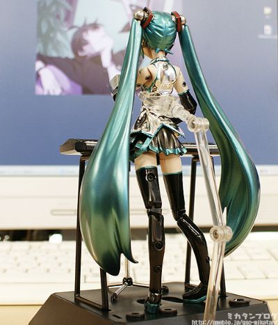 超合金 VOCALOID 初音未来 