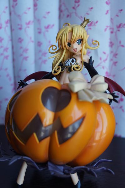 WAGA魔々かぷりちお 梅丽莎・沙拉菲