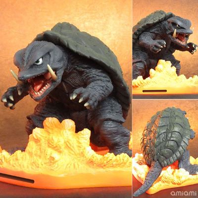 著名造型师系列 Q版拟真系列  硬币储蓄罐 加美拉 1995