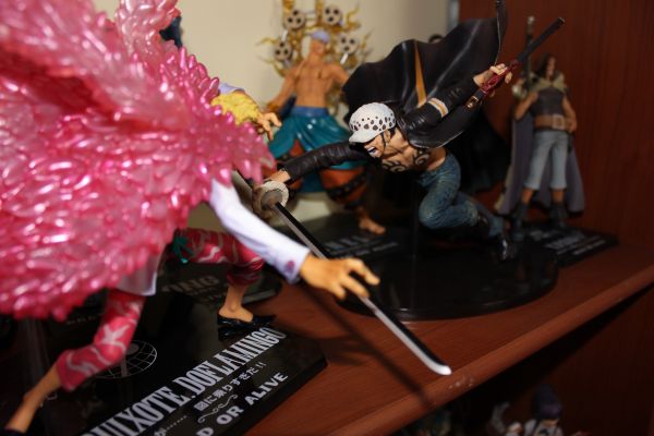 FiguartsZERO 海贼王 吉诃德・多佛朗明哥 礼服ローザ编 