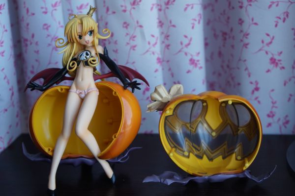 WAGA魔々かぷりちお 梅丽莎・沙拉菲