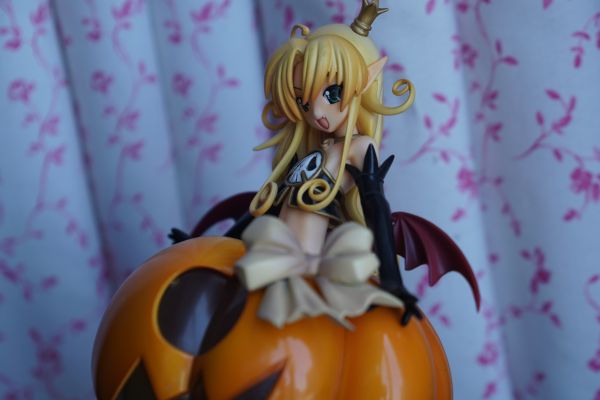 WAGA魔々かぷりちお 梅丽莎・沙拉菲