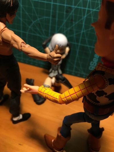 机甲少女 茉汀莉安 白色