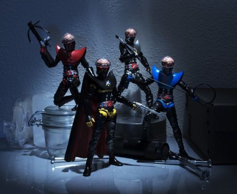 S.H.Figuarts 基尔电脑黑魔