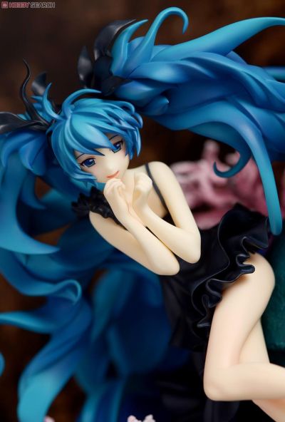 VOCALOID角色系列 01 初音未来 深海少女ver.