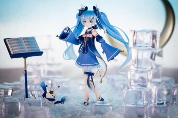 Max Factory VOCALOID 2017雪初音 figma