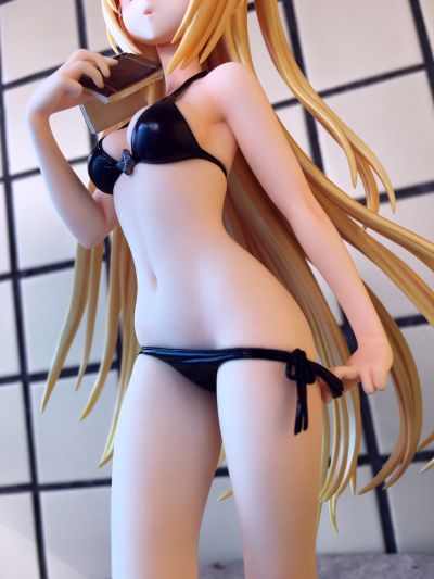 金色暗影 泳装版