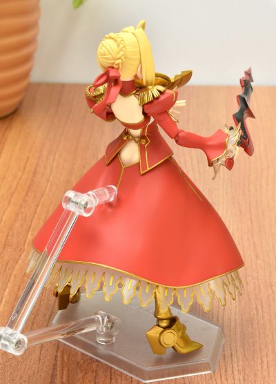 figma#370 命运-创世 Saber EXTRA
