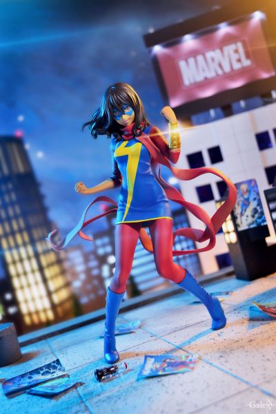 美少女雕像 惊奇女士