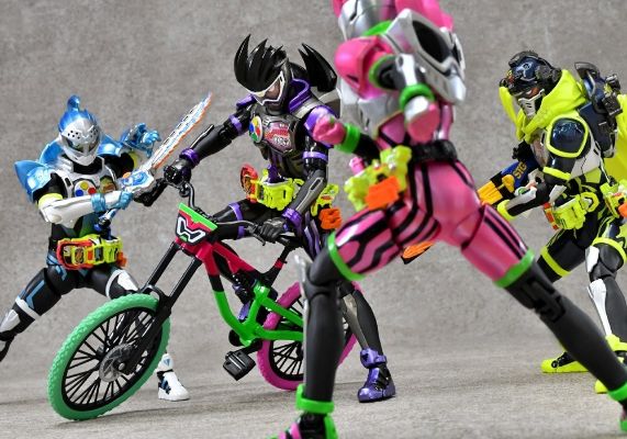S.H.Figuarts 假面骑士艾克赛德 假面骑士幻梦 动作玩家 等级2